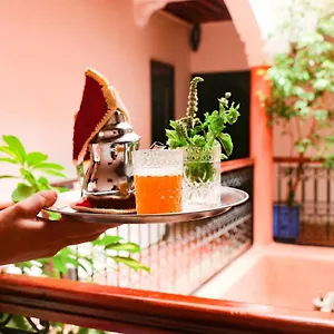 riad-mounir.marrakeshhotelsmorocco.com/